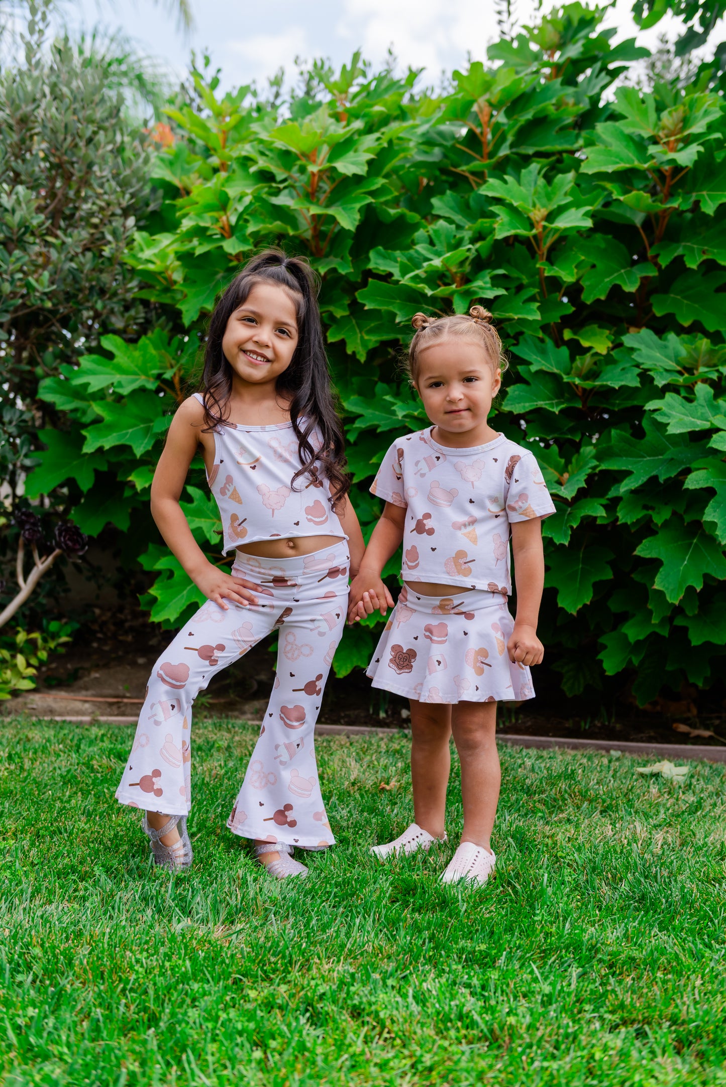 Tank and Flared Pant Set, Snacks